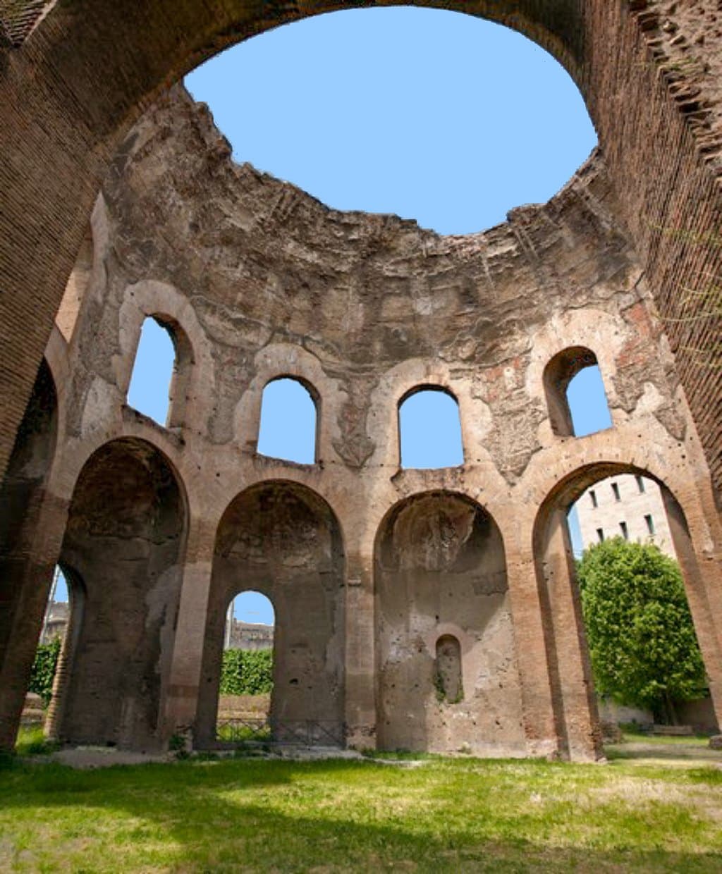 Appena fuori dal tempio