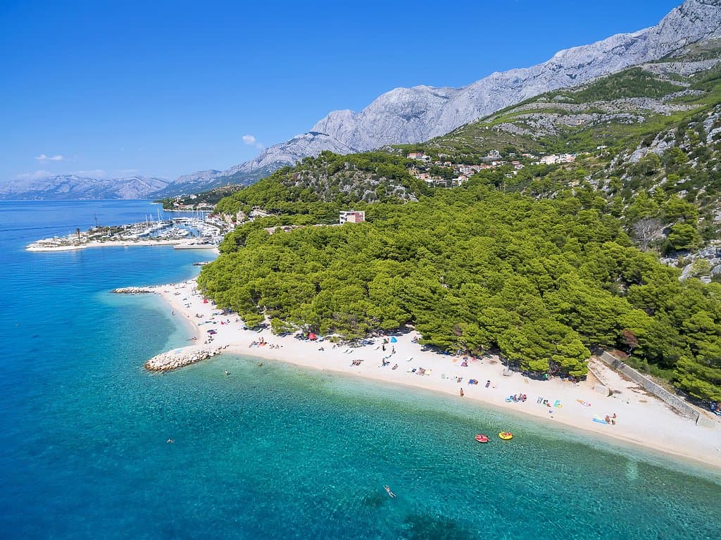 Krvavica beach, 150 m from the campsite