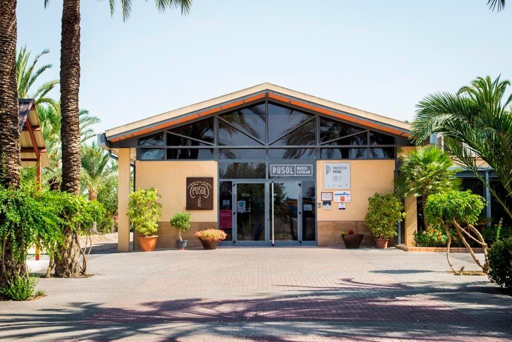 Entrada del Museo Escolar de Pusol
