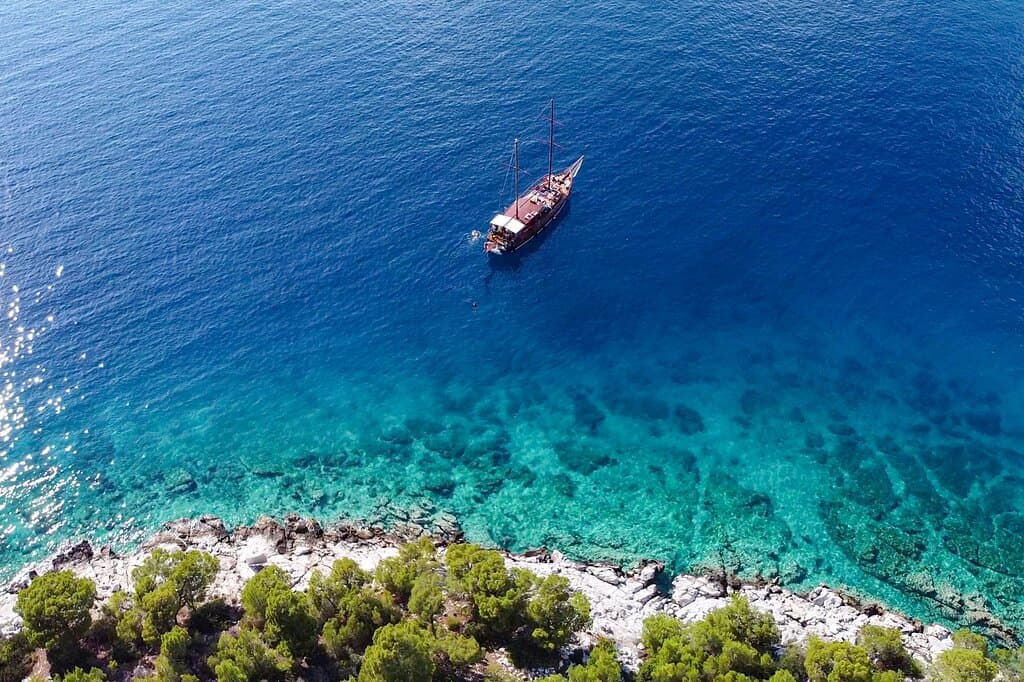 Enjoy a Sailing Cruise