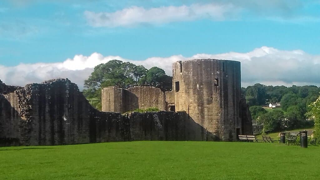 Looking across Scar Top to the castle