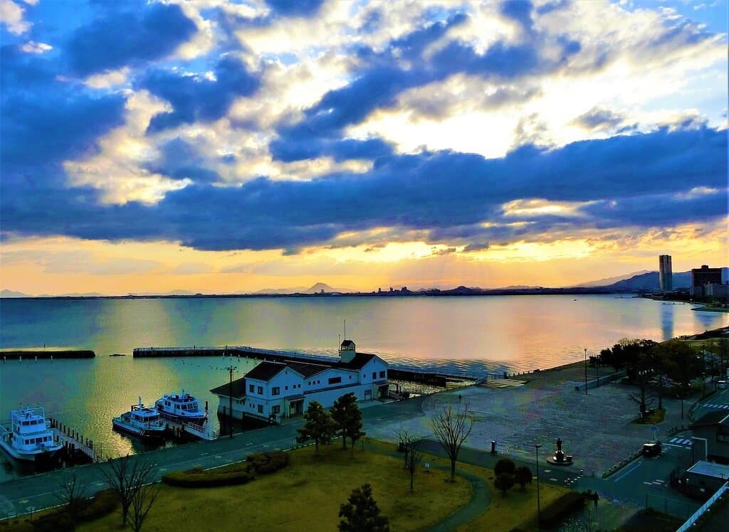 Sunrise at Biwako lake ☀