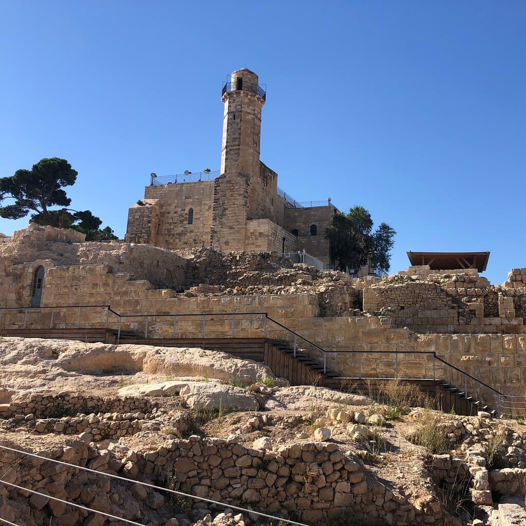 נבי סמואל-חוויה