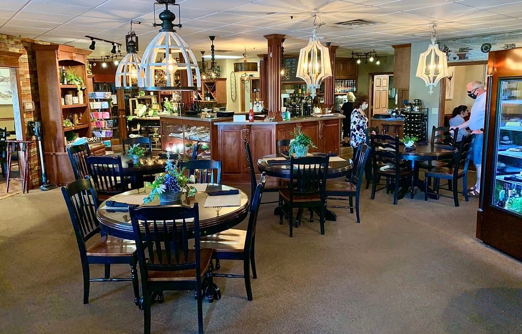 Excellent Breakfast and Service! Unique Place! (Aug 5, 2020)