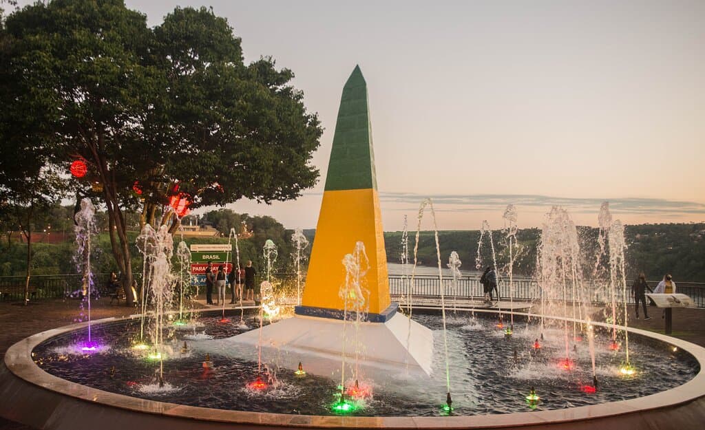Obelisco do Marco das 3 Fronteiras - Créditos: Marcos Labanca