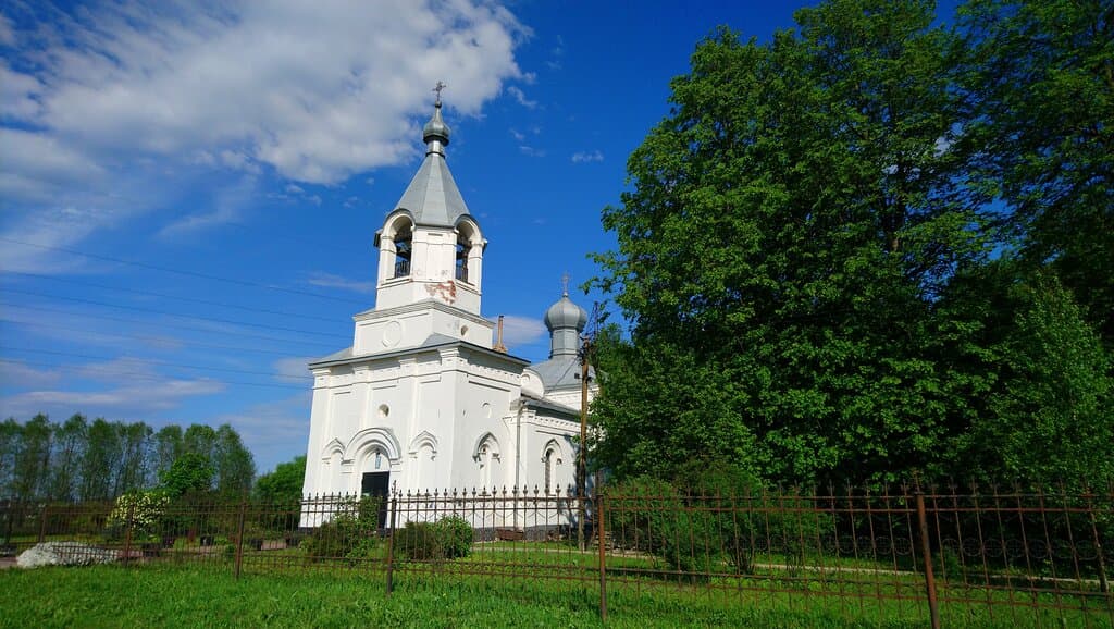 Трубиченская церковь Покрова Пресвятой Богородицы с юго-запада.