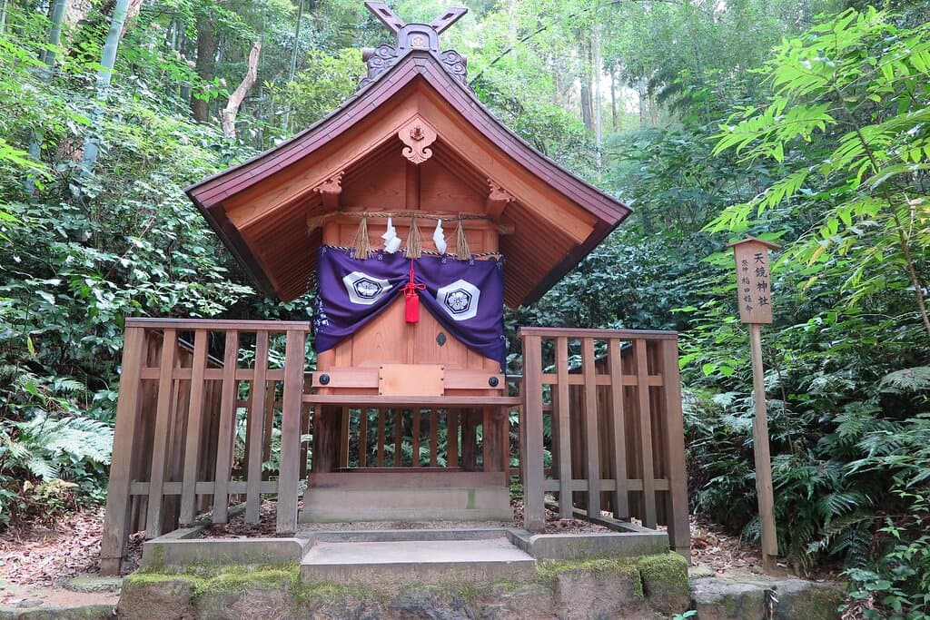 八重垣神社　鏡の池　5