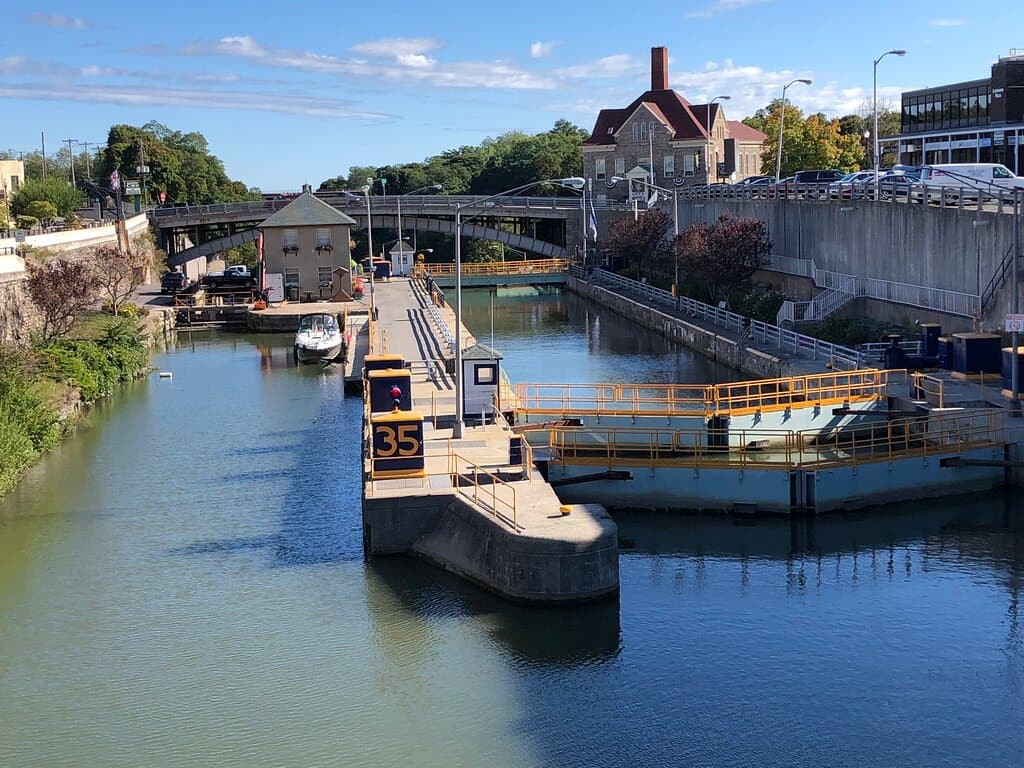 Original locks on the left, new locks on the right.