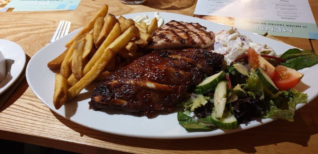 The Freeman Cookhouse + Pub