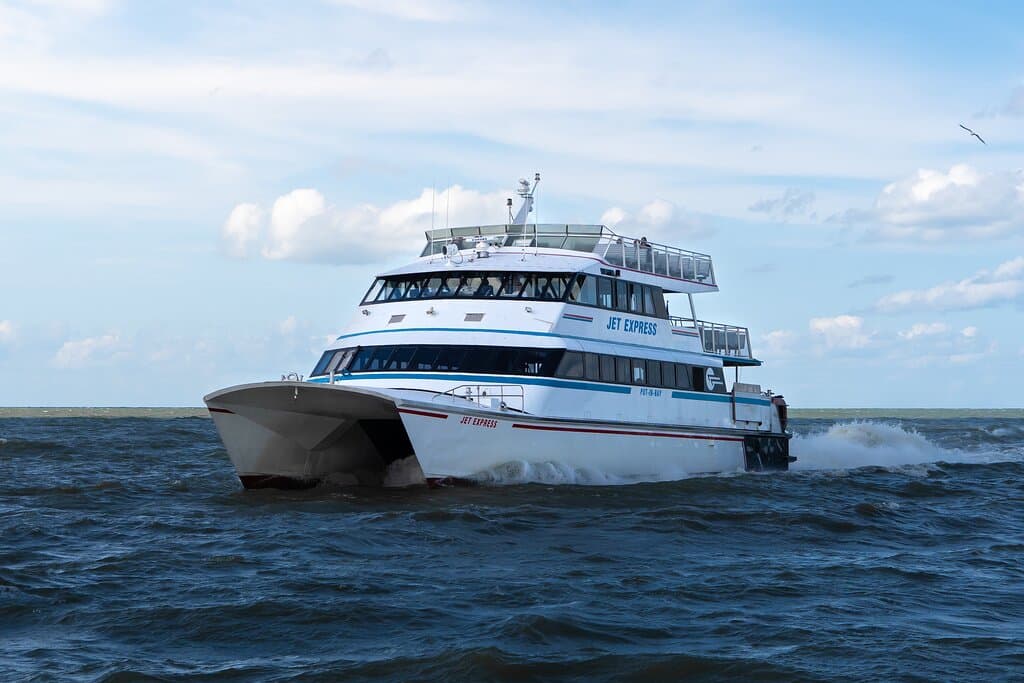 The Jet Express is not only the most comfortable ride to Put-in-Bay, but we're also the FASTEST! Don't let anyone tell you otherwise, our scenic 12.5 mile journey takes only about 24-28 minutes depending on the vessel your on. Our vessels can reach speeds up to 40 mph and cruise smoothly and comfortably! You can sightsee AND get the fast trip to Put-in-Bay!