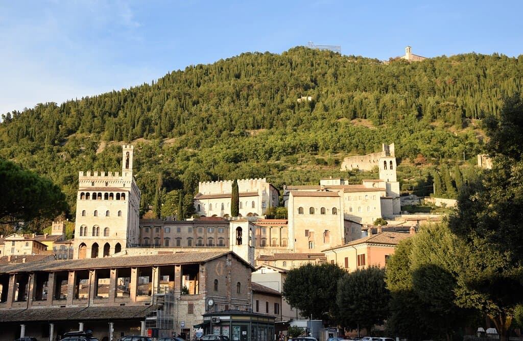 La loggia e la città vecchia