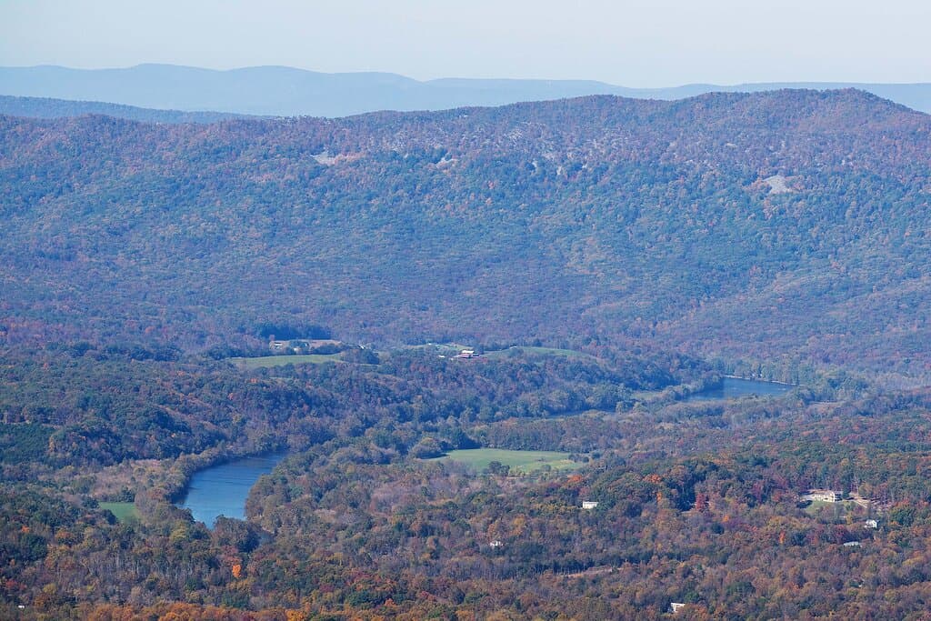 South Fork of the Shenandoah River, viewed from Signal Knob Overlook on Skyline Drive in Shenandoah National Park. (AlpinerHut)