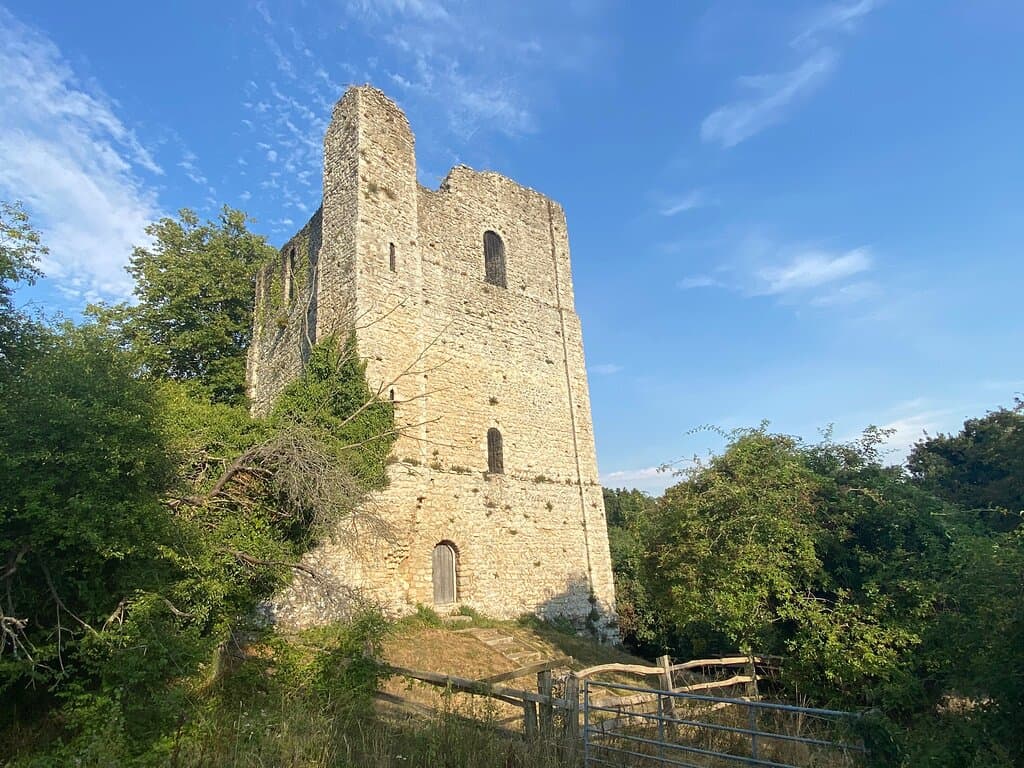 St Leonard's Tower