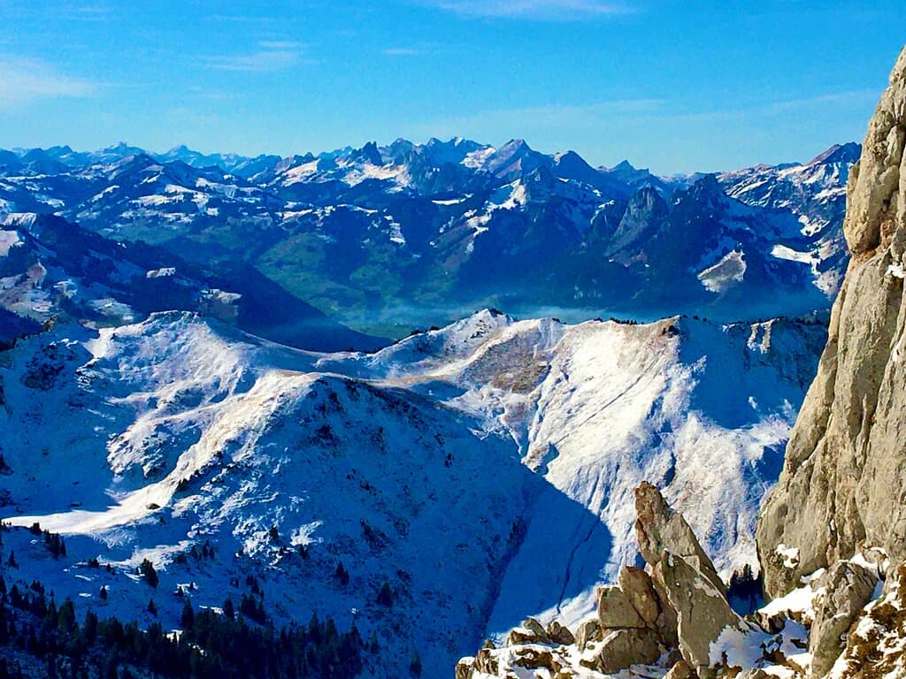 Grandiose Sicht auf die Bergkette