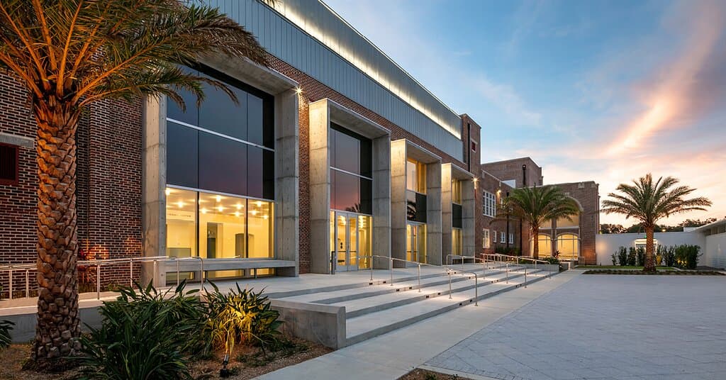 Sarasota Art Museum
Marcy & Michael Klein Plaza
Photo: Ryan Gamma