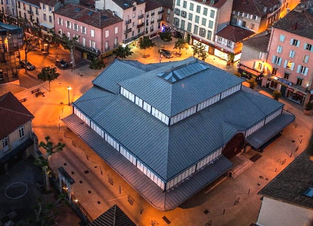 Les Halles de Millau , vue à partir du beffroi // Les Halles de Millau, view from the belfry