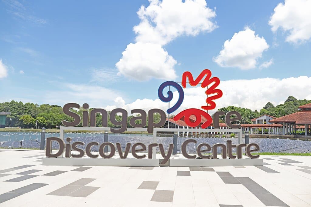 No visit to the Singapore Discovery Centre is complete without a photo stop at the Discovery Lake!