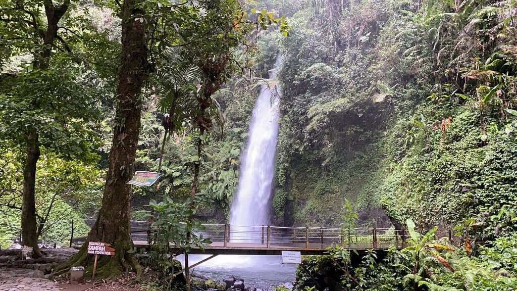 Curug Sawer Situ Gunung