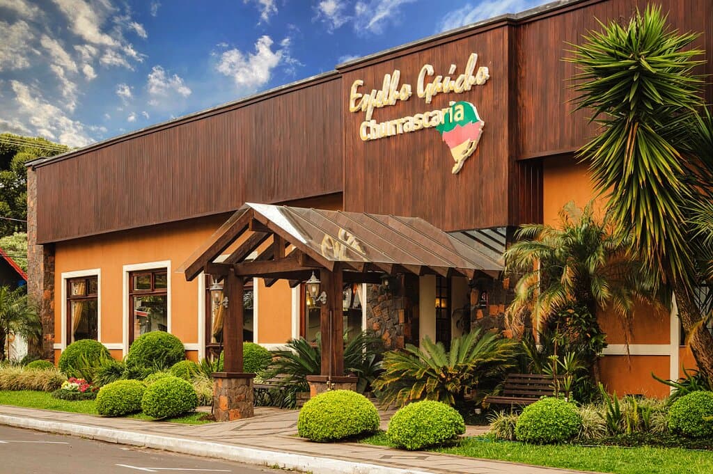 Saboreie o melhor do churrasco gaúcho na Churrascaria Espelho Gaúcho!