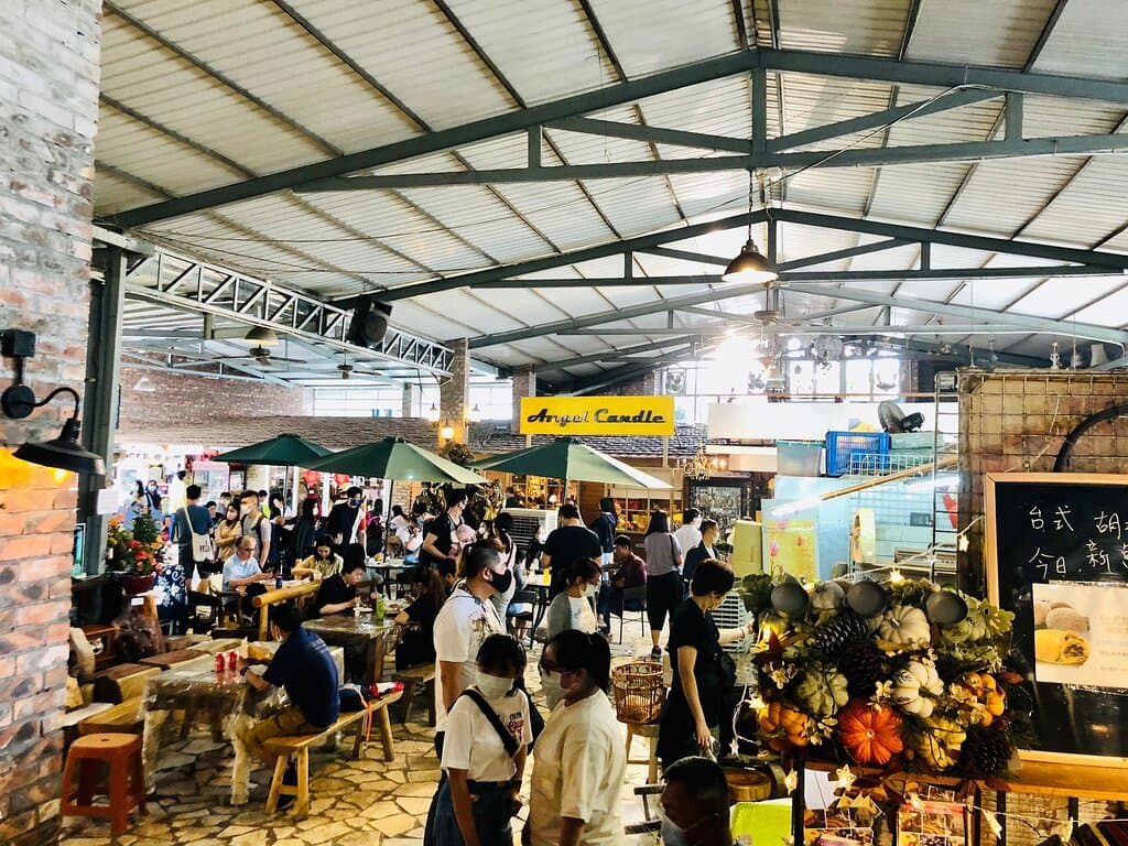 Red Brick House Market