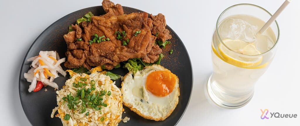 Chinese 5-Spiced Fried Chicken Scallion Cauli Fried Rice