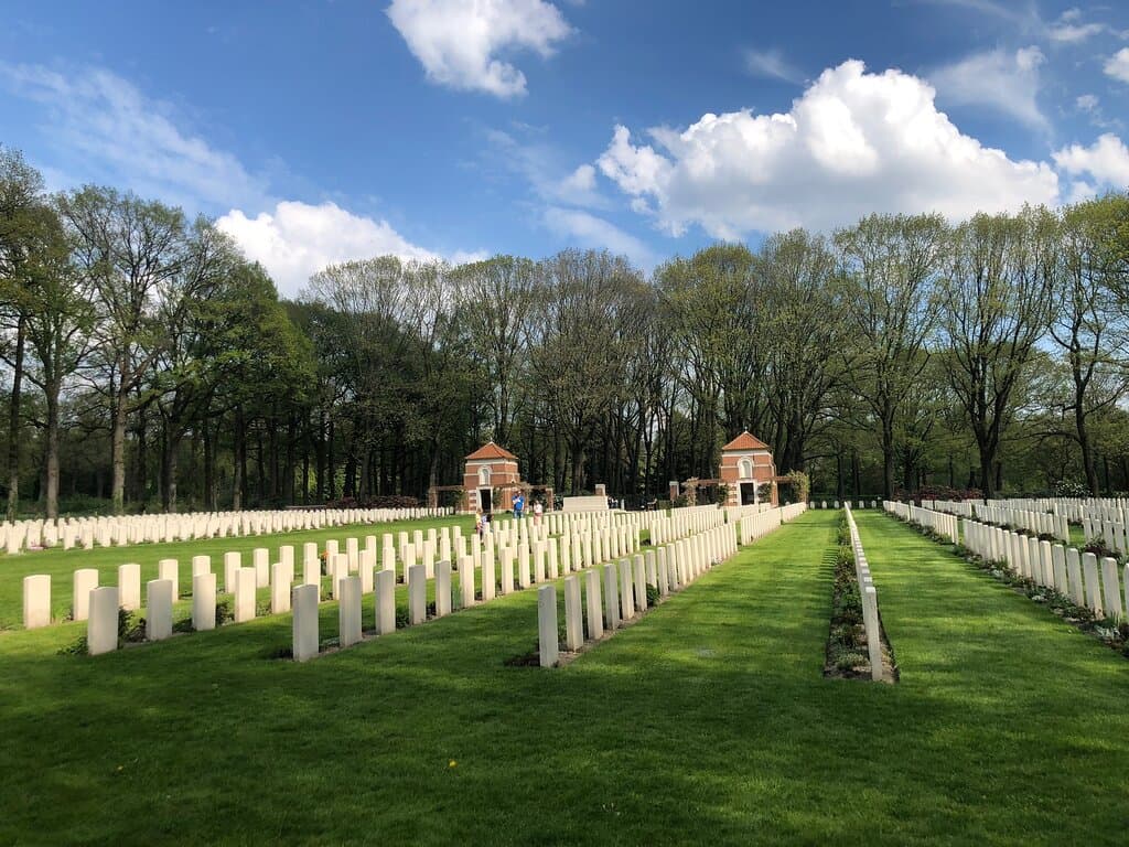 Oosterbeek War Cemetery