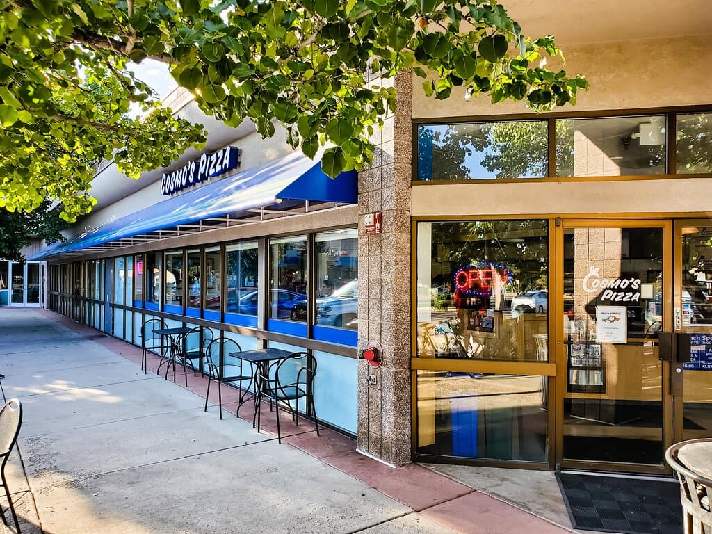 Cosmo's Pizza with Exterior Seating