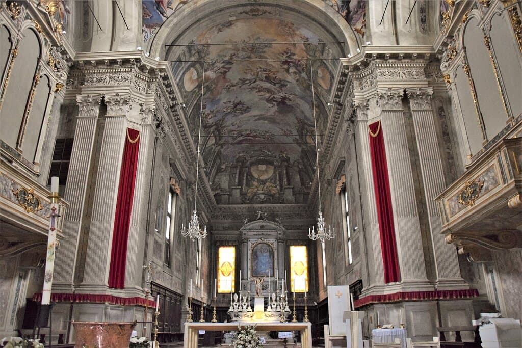 Interno