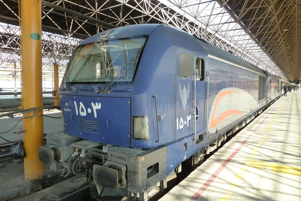 Eine Siemens-Lok, Lizenzbau aus Karaj, Nähe Teheran