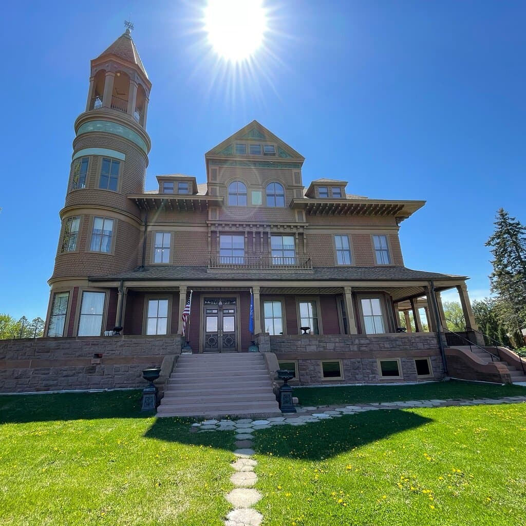 Fairlawn Mansion and Museum Superior