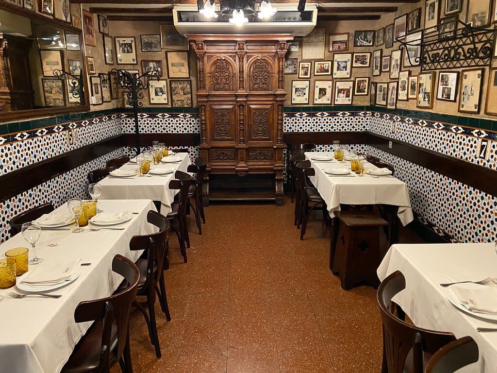 Los Caracoles Restaurante