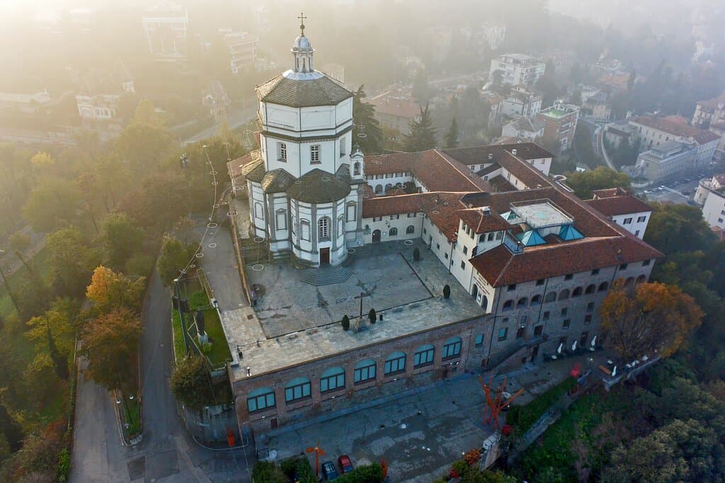 La veduta del Monte dei Cappuccini dall'alto