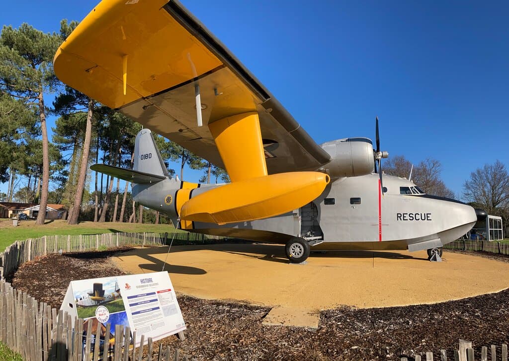 Grumman Albatross, square du Musée - 2021