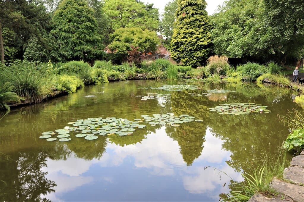 8.  Queen Elizabeth II Jubilee Gardens, Bewdley