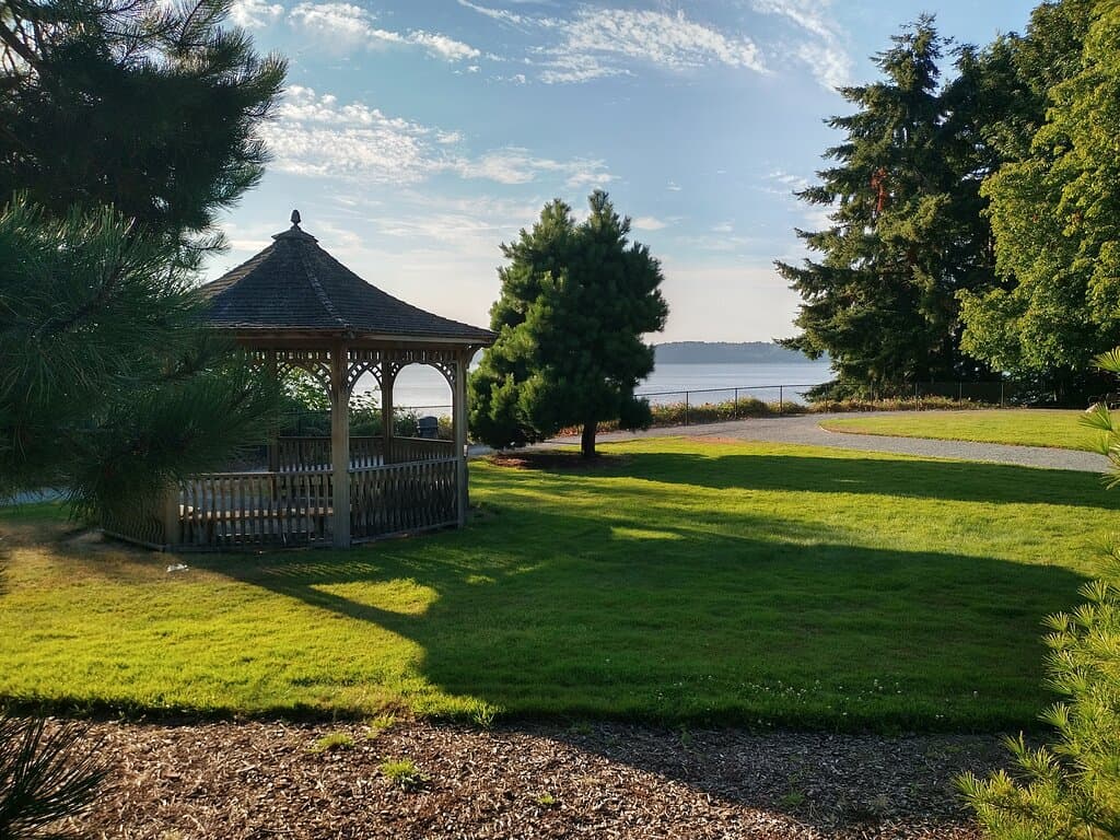 Dumas Bay Center Park, Federal Way