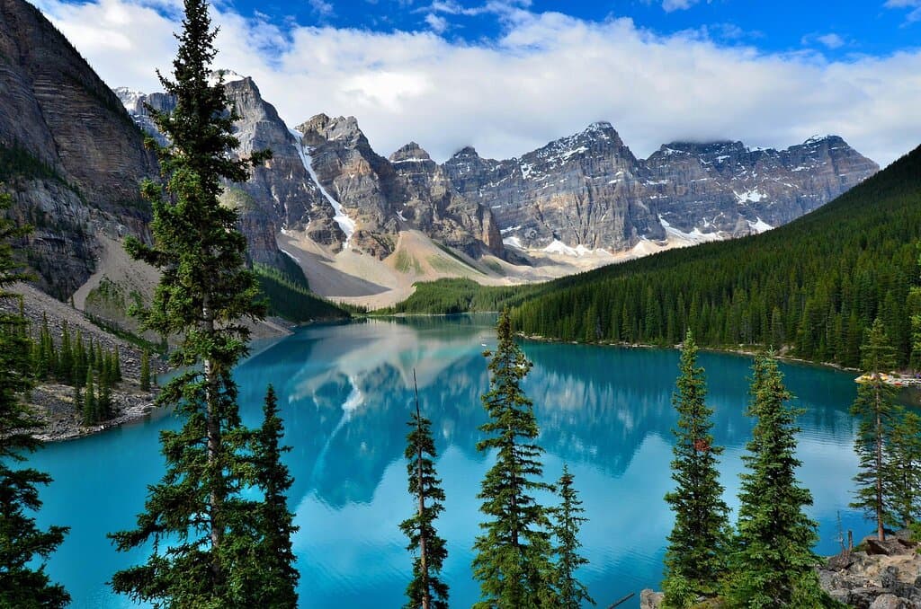 Moraine lake photo taken July 2017.