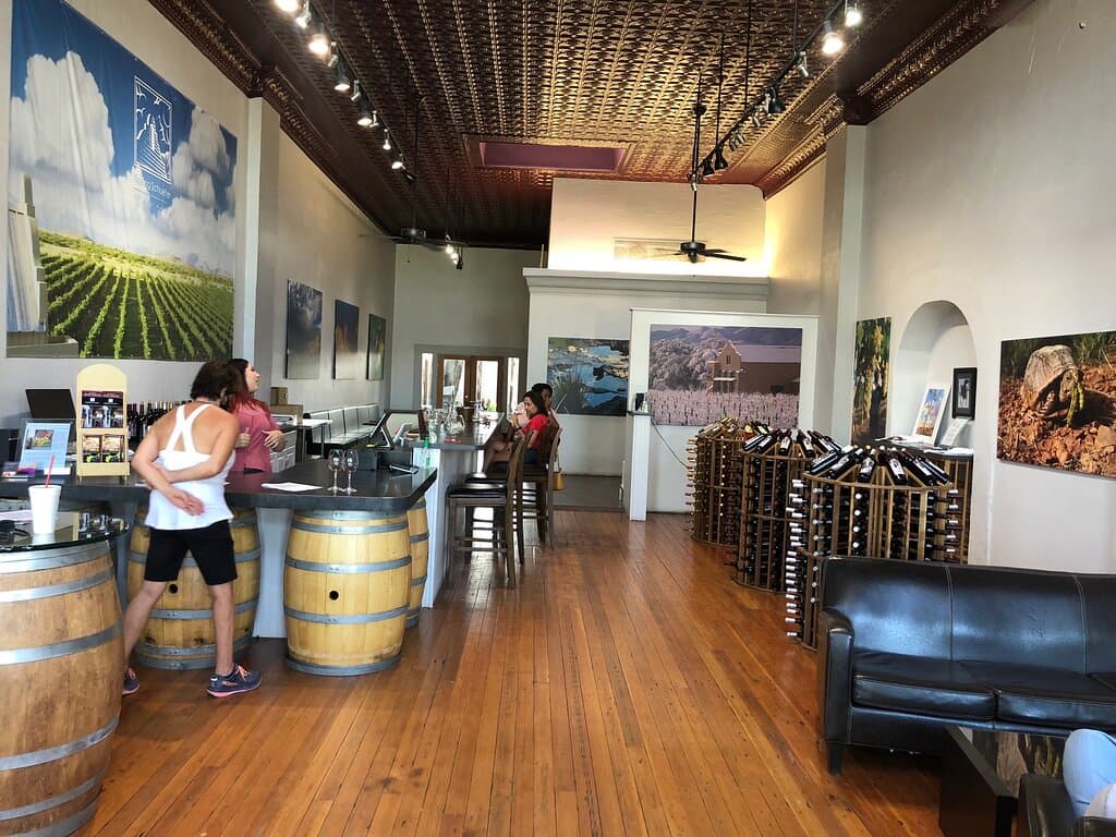 Keeling Schaefer Vineyards Tasting Room
