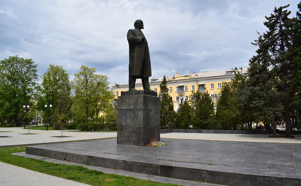 Памятник В.И. Ленину