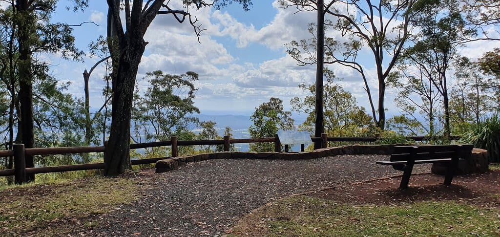 Knoll Road Lookout