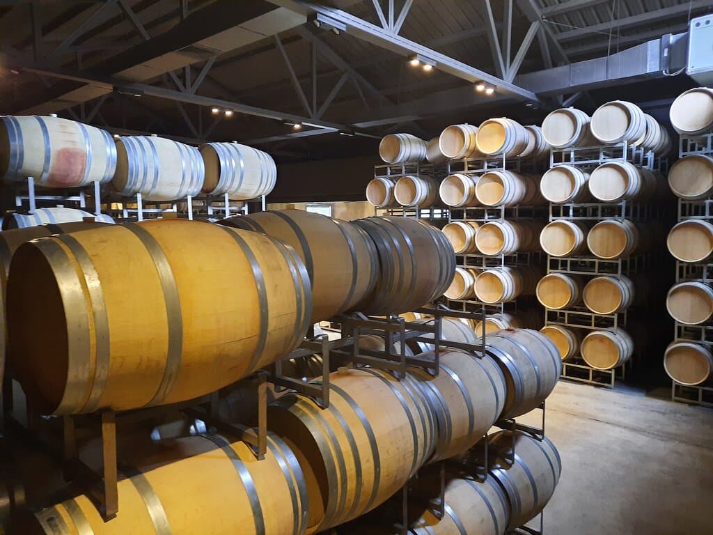 Toneles de roble para guarda