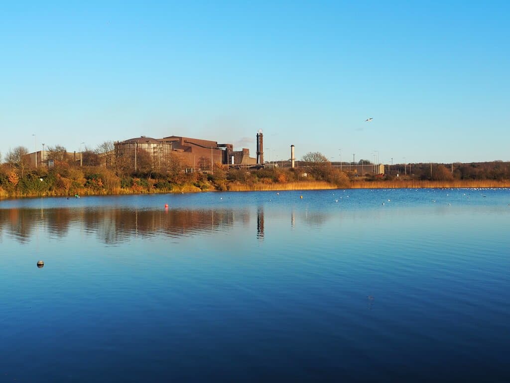 Steel works seen across Ashby Ville Ponds
