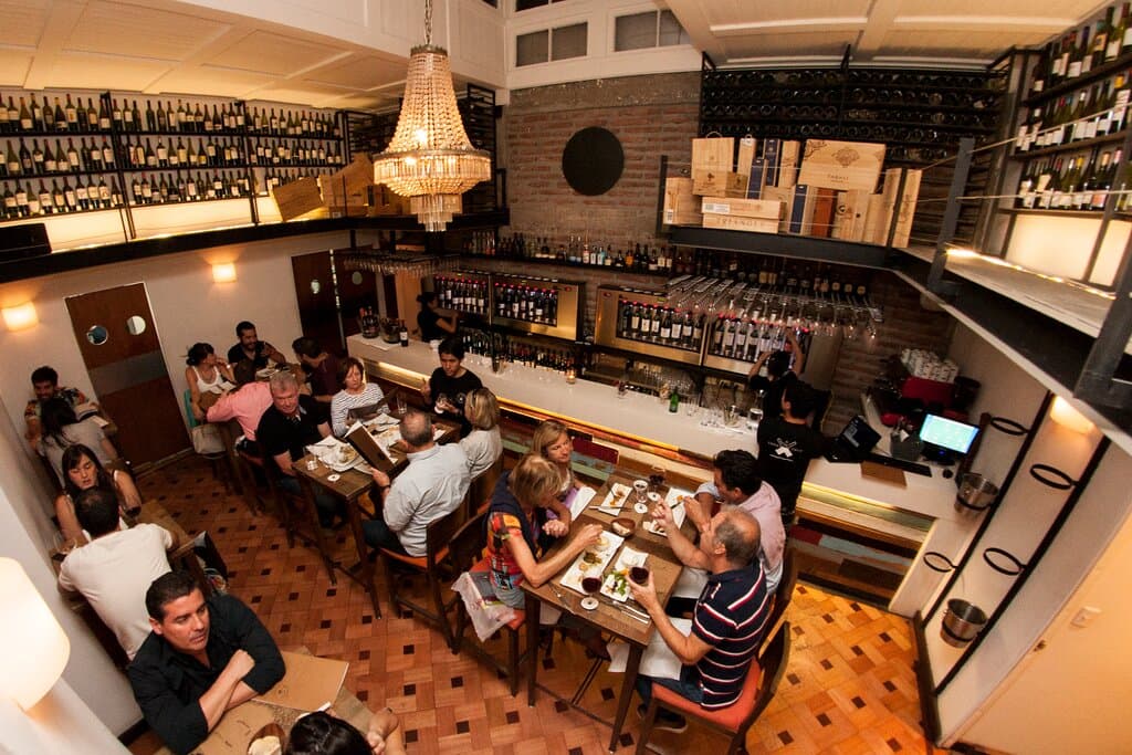 Salón principal en cena