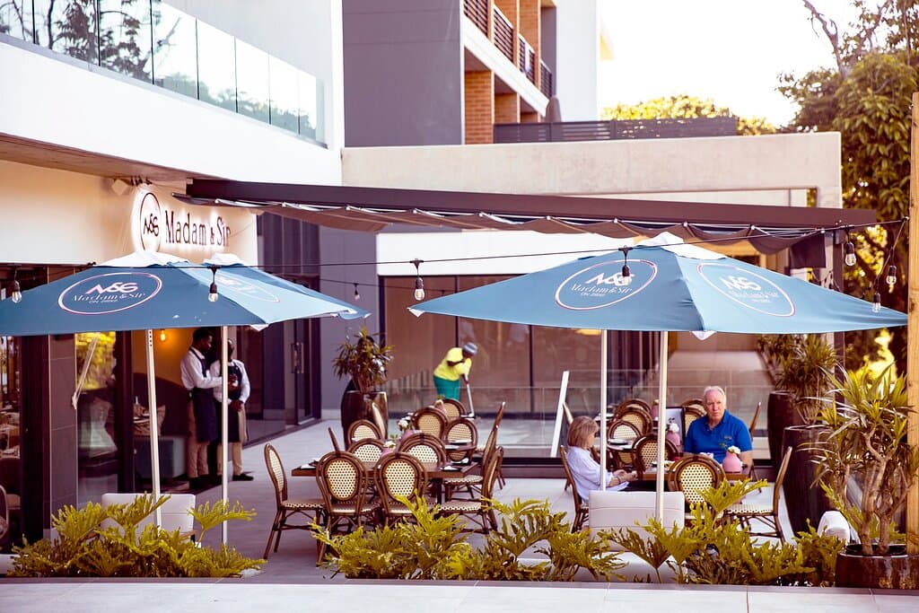 The outside patio overlooking Florida Road