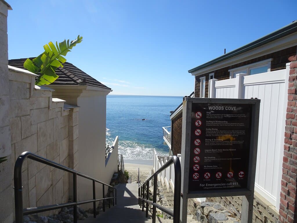 Great little peeks down to some incredible cove beaches