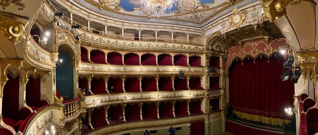 Teatro Girolamo Magnani