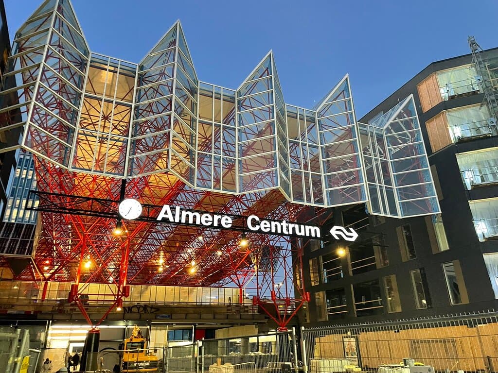 Almere Centrum Station