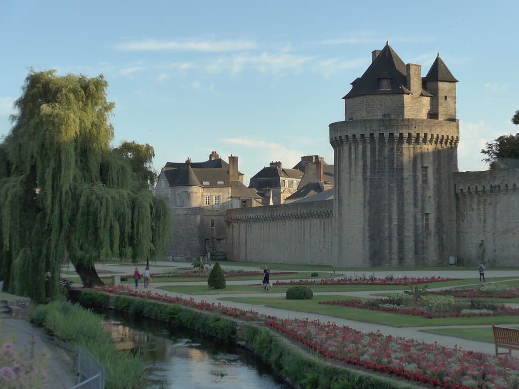 Vannes, Tour du Connétable and Eperon de la Garenne seen from Jardin des Remparts