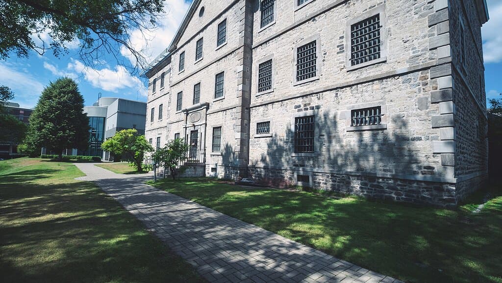 Vieille prison de Trois-Rivières (1822). Photo: Damien Lair