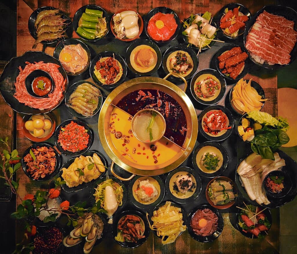 NEW XIONGQI CREATIVE SICHUAN HOTPOT FULL HOUSE