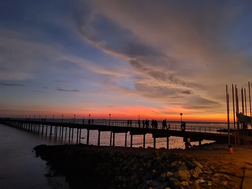 Lovers' Bridge Strelka